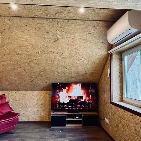 3 Guesthouse, Kitchen, Gym, Pool * Haldreka